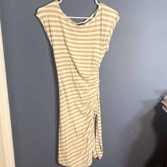 Tan and white stripped dress size PL - Picture 1 of 11